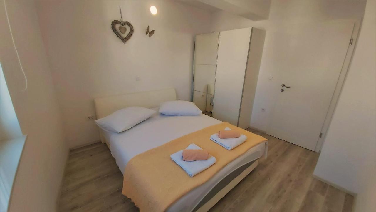 Apartments Zorica Duće Exterior foto