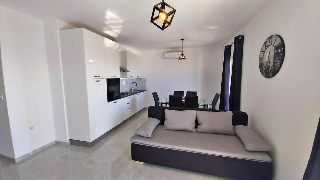 Apartments Zorica Duće Exterior foto
